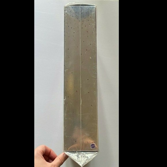 Barbie 2003 Collector Edition Lavender Organza Gown - Picture 9 of 9